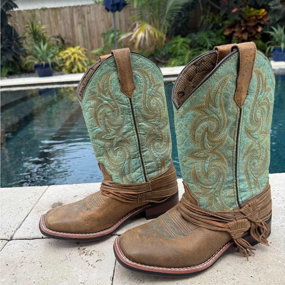 Laredo Blue and Brown Heeled Boots with Western Flair